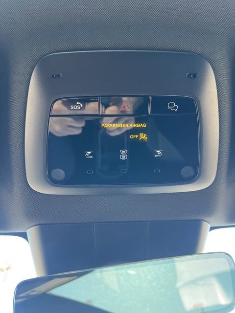 New 2026 Volvo EX30 Plus w/ Protection Package image 18