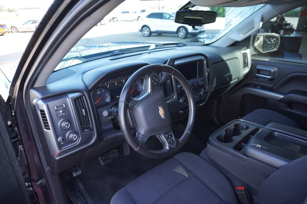 Used 2018 Chevrolet Silverado 1500 LT w/ All Star Edition AWD/4WD image 3