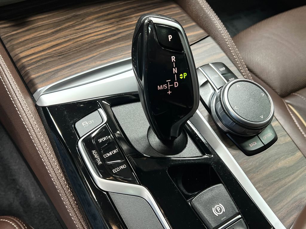 Used 2019 BMW M550i xDrive image 31