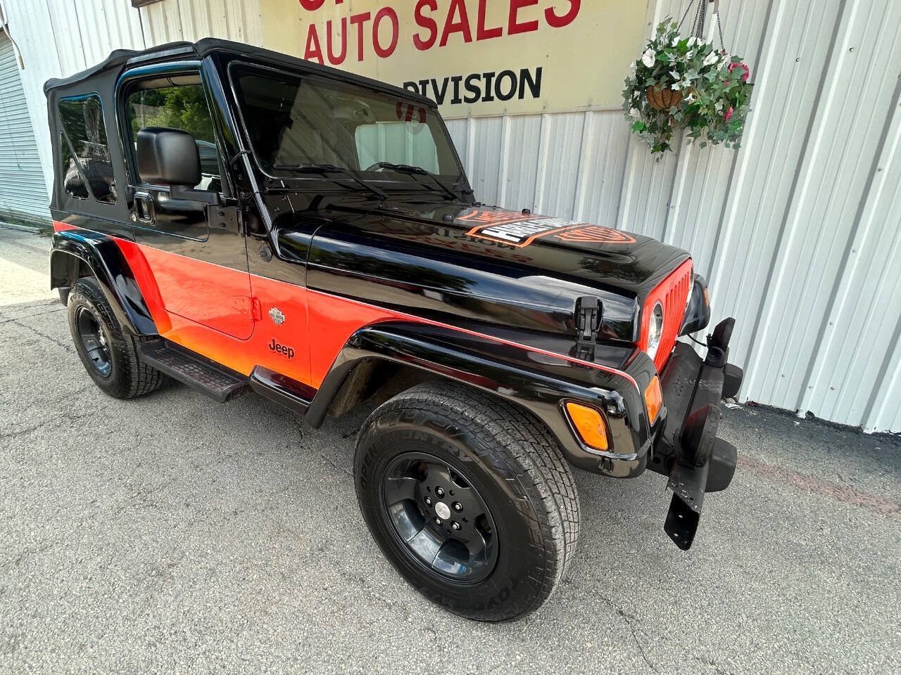 Used 2003 Jeep Wrangler Sahara AWD/4WD image 1