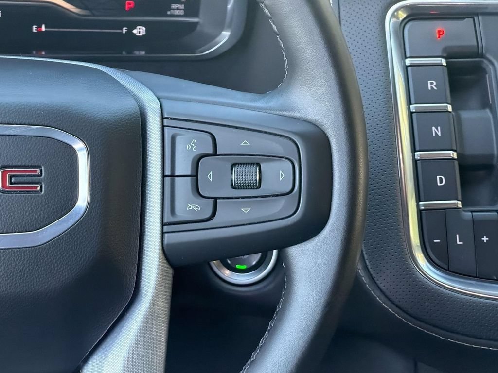 Used 2024 GMC Yukon SLT AWD/4WD image 9