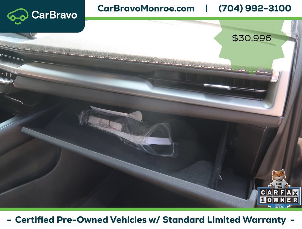 Certified 2024 Cadillac XT4 Luxury w/ Cold Weather Package FWD image 39