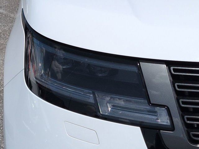 Used 2023 Land Rover Range Rover SE AWD/4WD image 10