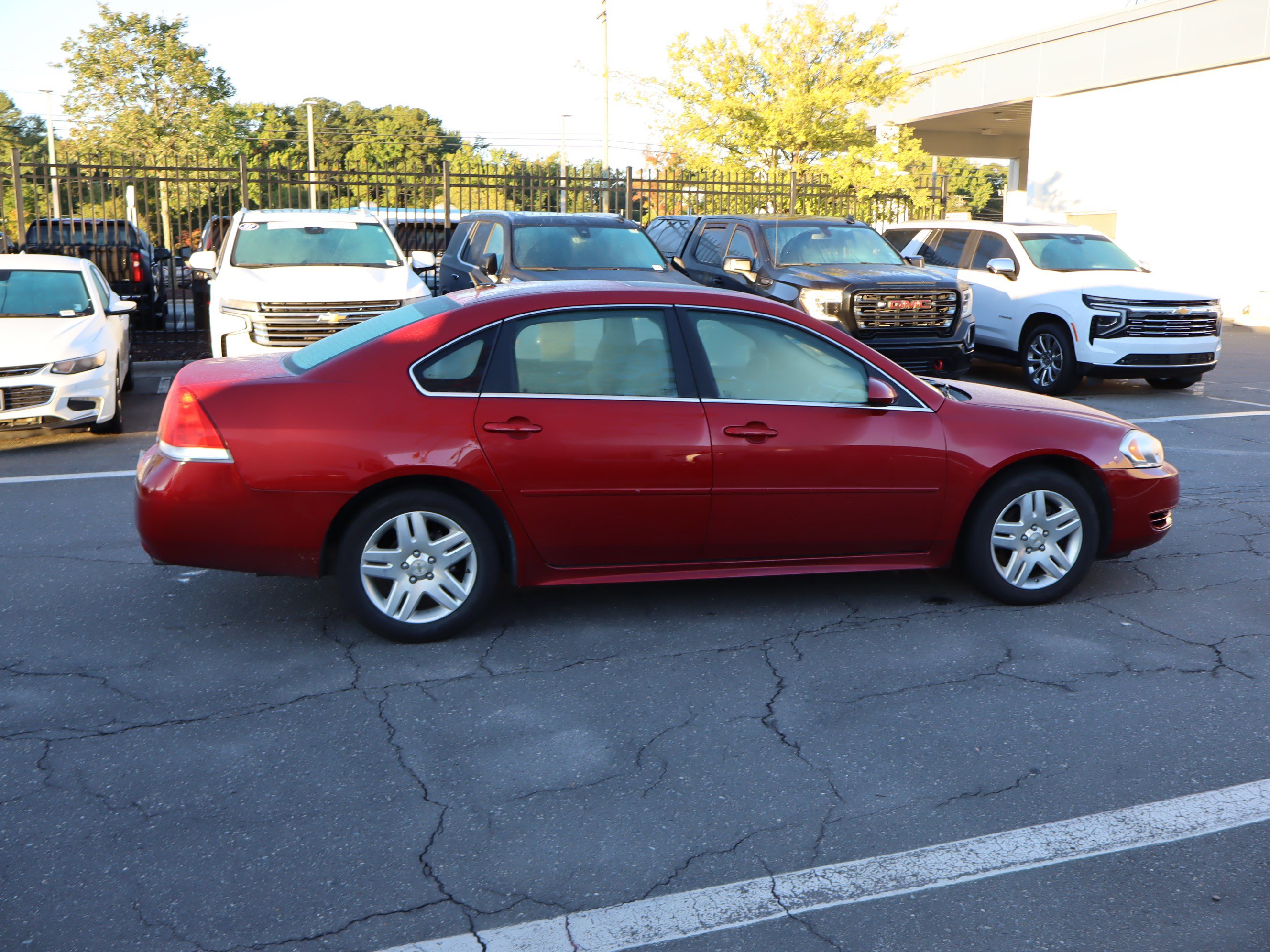 Used 2015 Chevrolet Impala LT w/ LT Sunroof Package FWD image 22