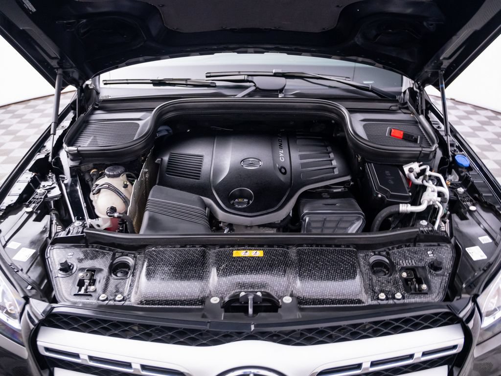 Used 2022 Mercedes-Benz GLS 450 4MATIC image 33