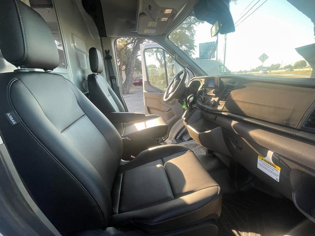 New 2025 Ford Transit 250 148 Medium Roof image 9