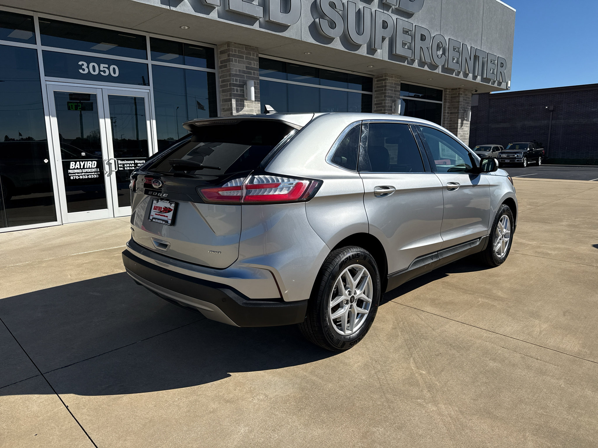 Used 2024 Ford Edge SEL AWD/4WD image 7
