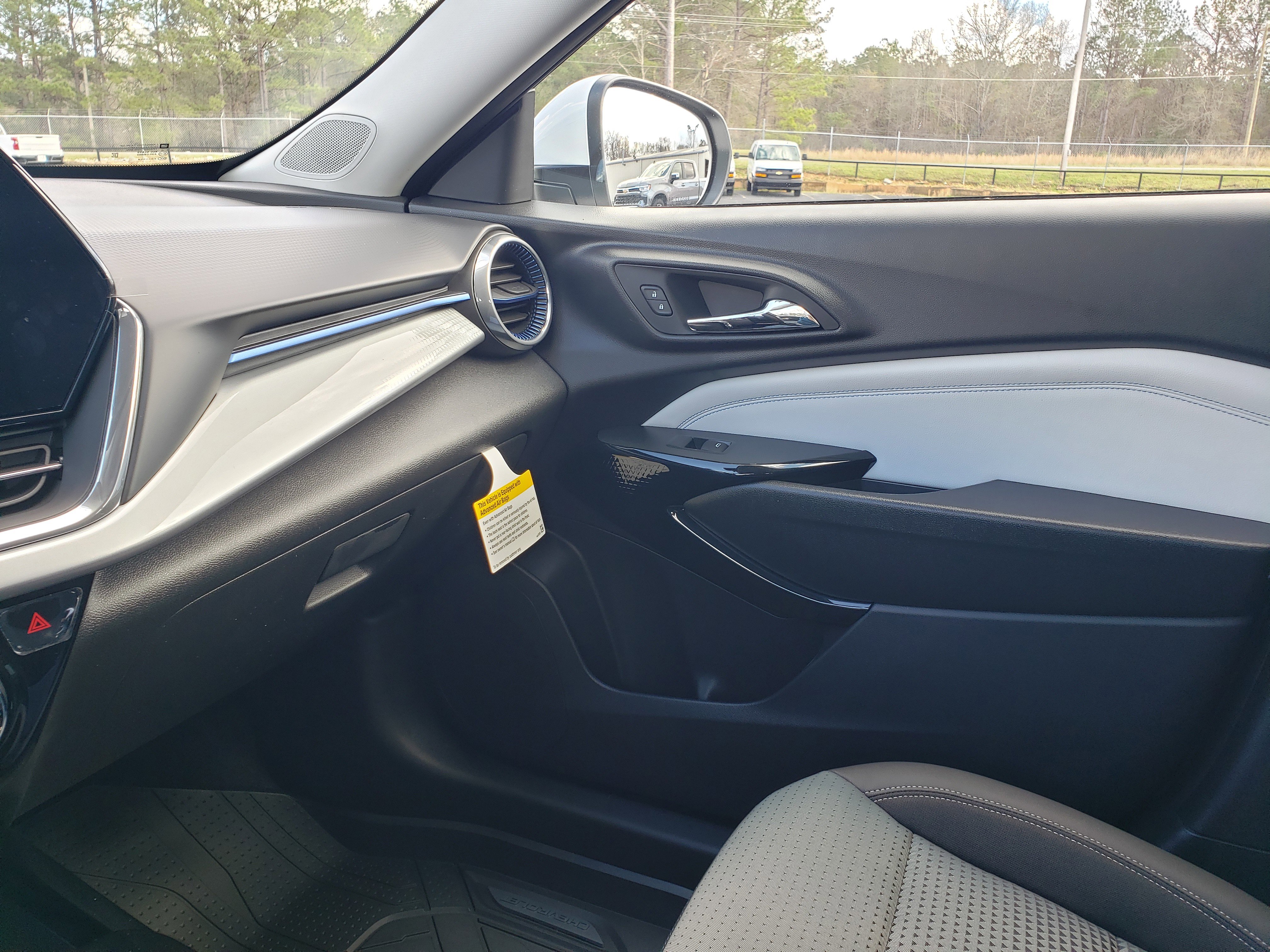 New 2026 Chevrolet Trax LT image 25