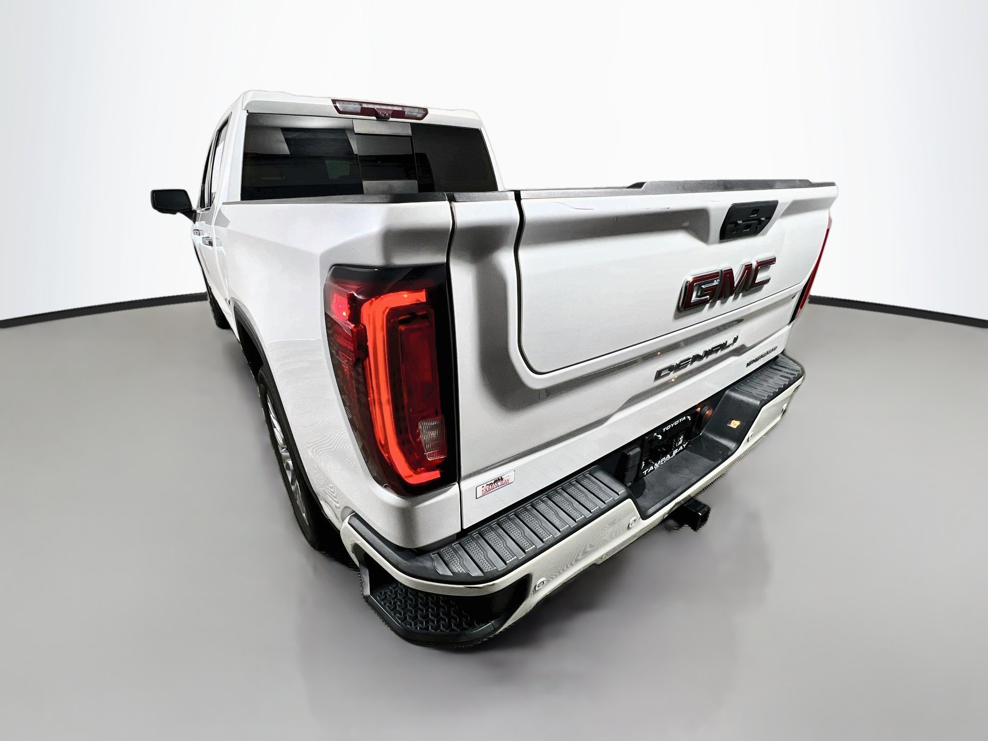 Used 2021 GMC Sierra 1500 Denali w/ Denali Ultimate Package AWD/4WD image 8