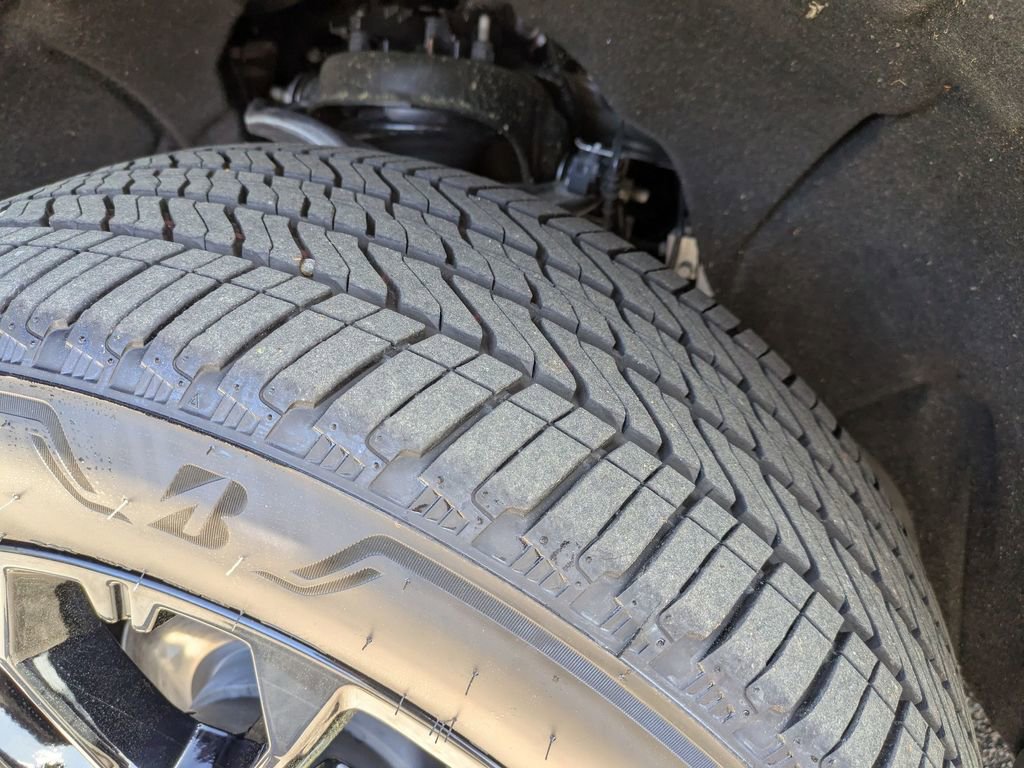 Used 2025 Chevrolet Silverado 1500 LTZ w/ LTZ Convenience Package II image 11