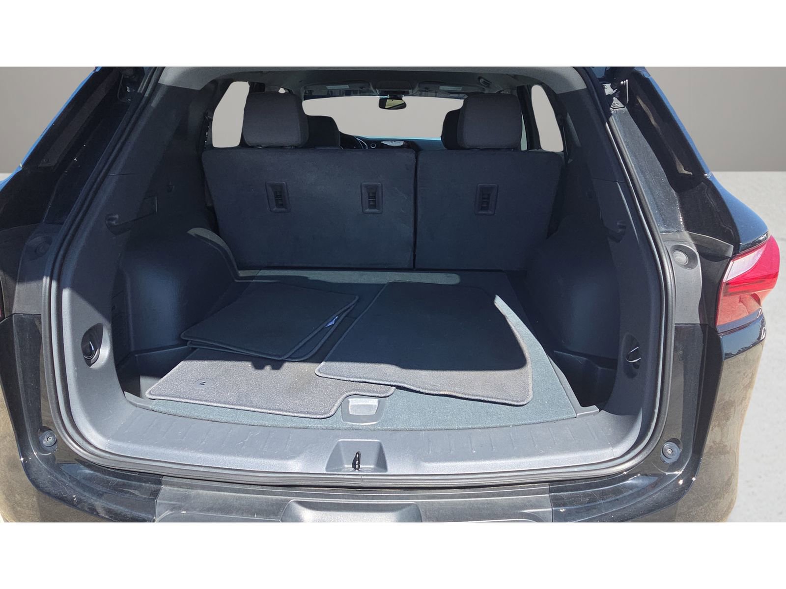 Used 2022 Chevrolet Blazer LT image 16