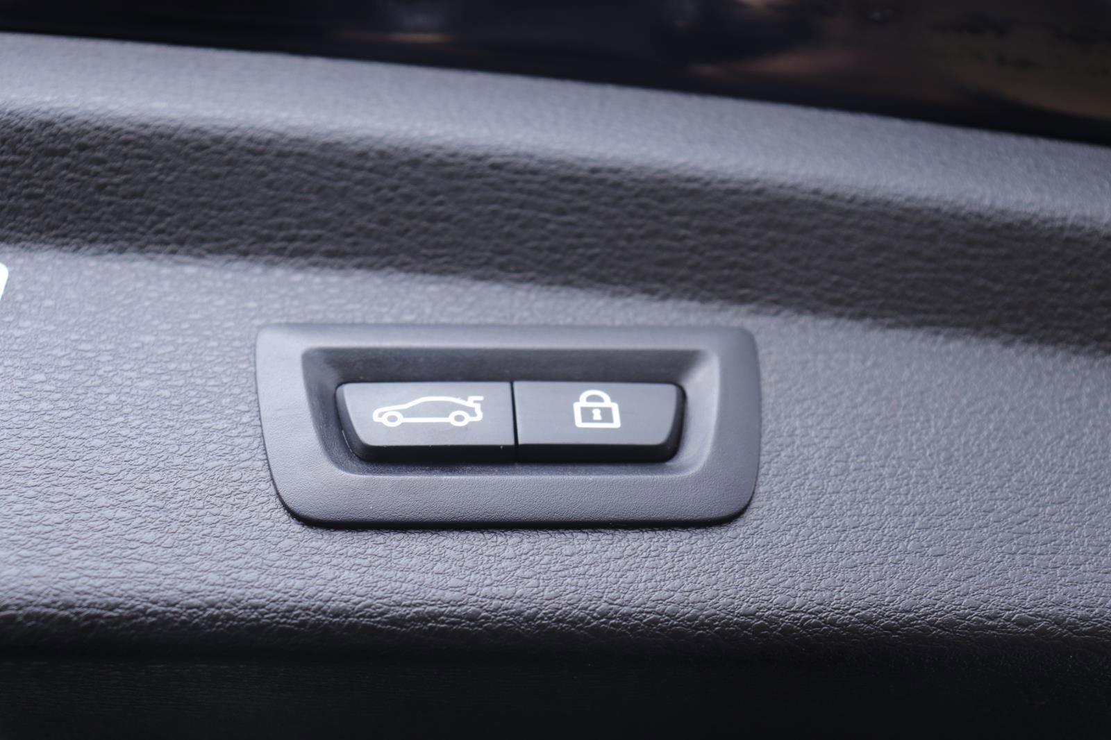 Used 2022 BMW X2 xDrive28i w/ Convenience Package image 17