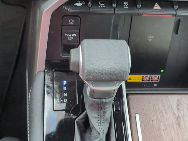 Used 2025 Toyota Sequoia Capstone image 18