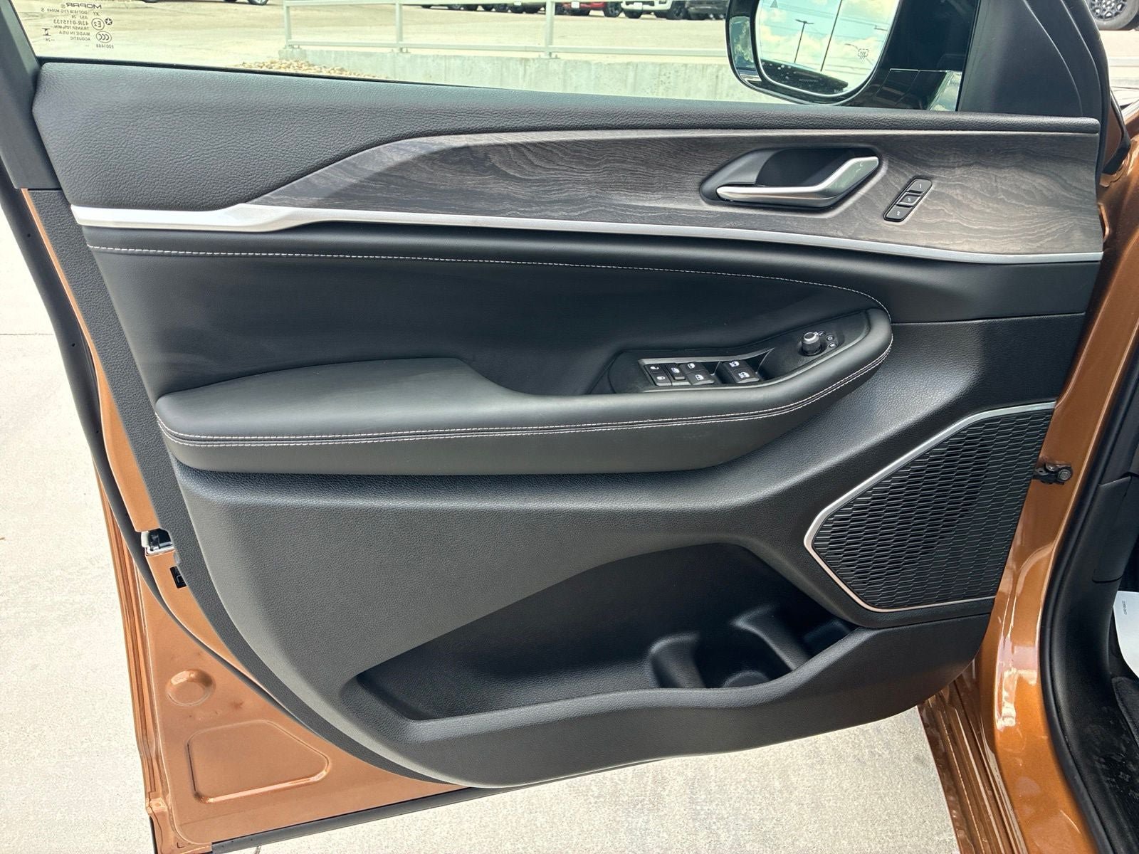 New 2026 Jeep Grand Cherokee L Limited AWD/4WD image 15