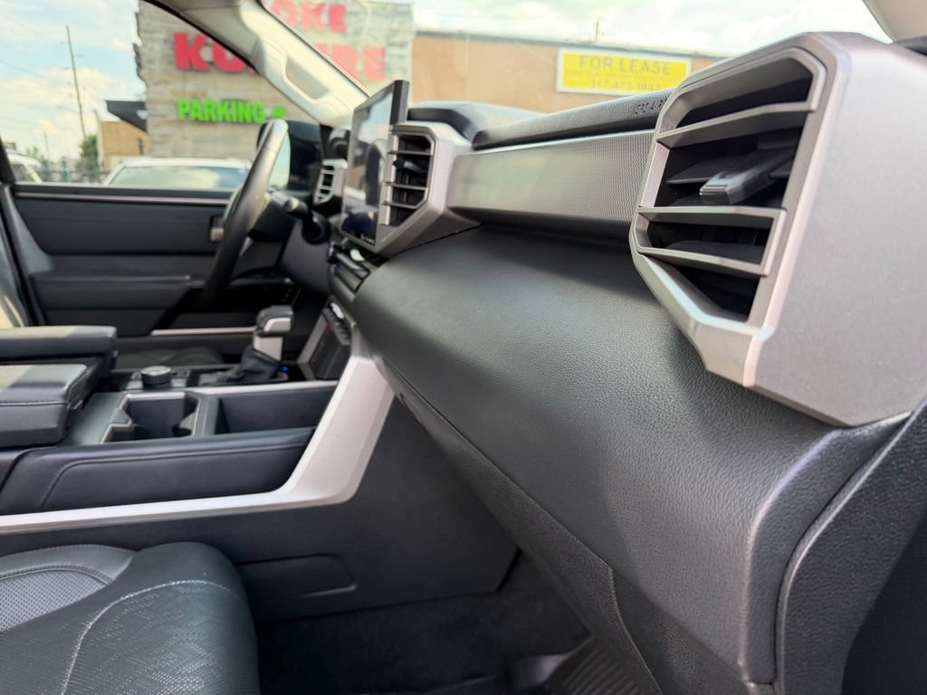 Used 2022 Toyota Tundra Limited AWD/4WD image 31