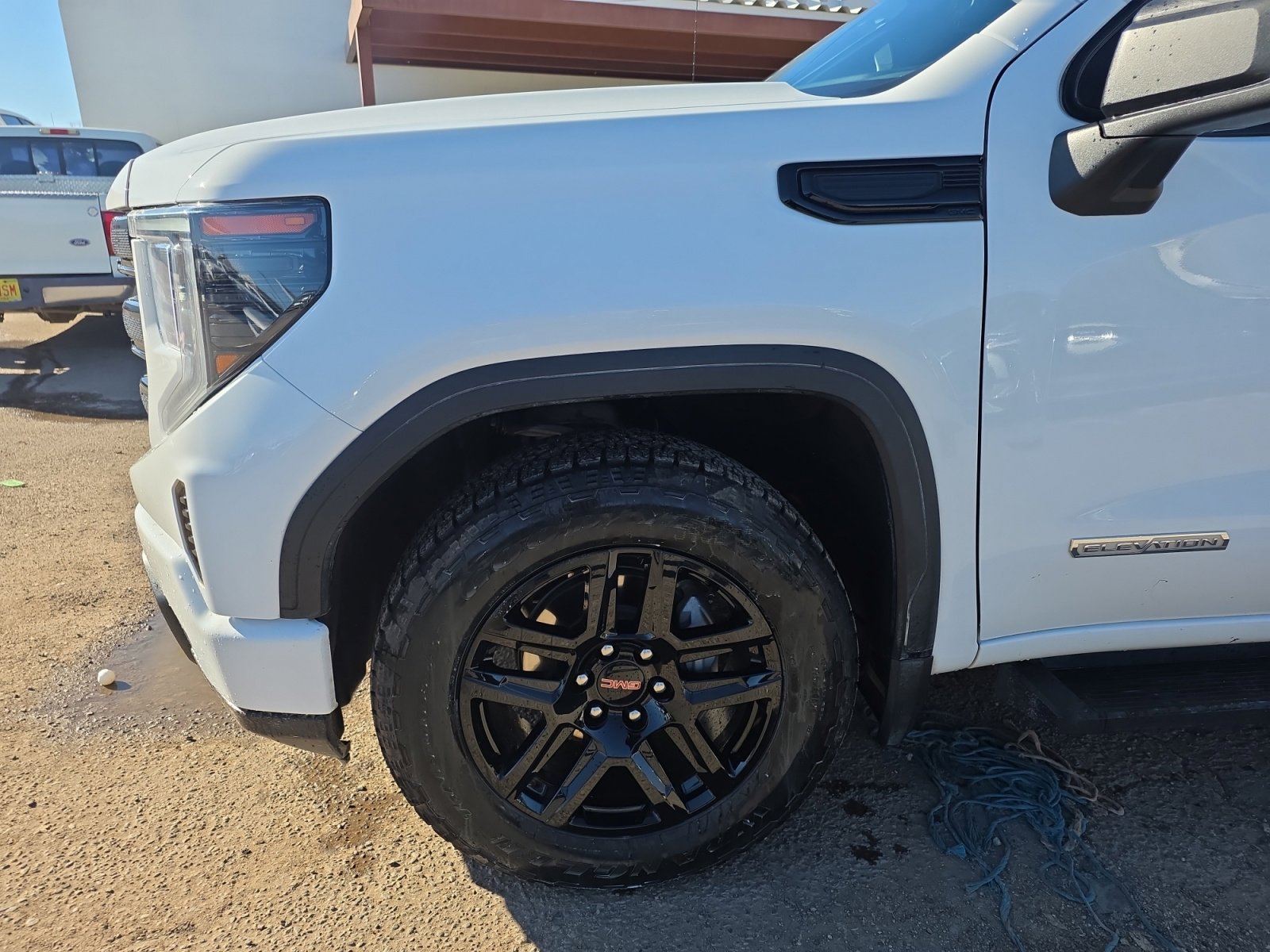Used 2024 GMC Sierra 1500 Elevation image 10