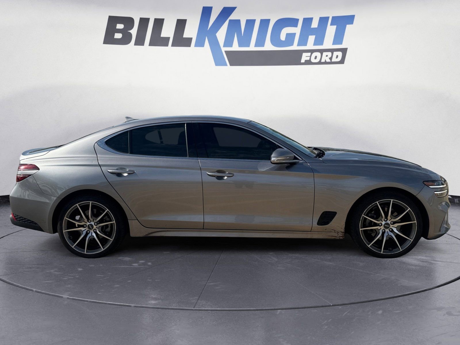 Used 2023 Genesis G70 2.0T RWD image 6