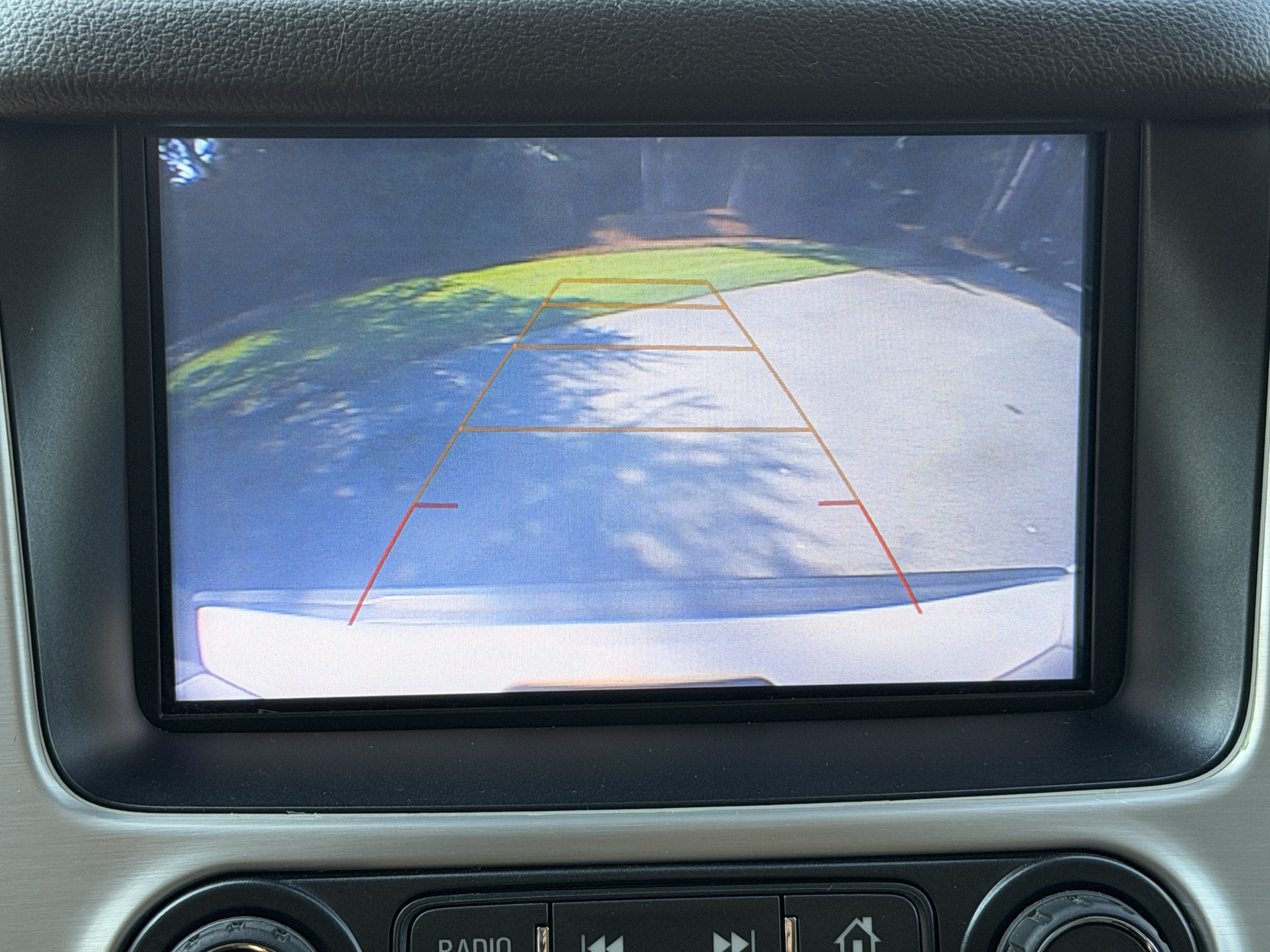 Used 2018 GMC Yukon SLT w/ Premium Edition RWD image 15