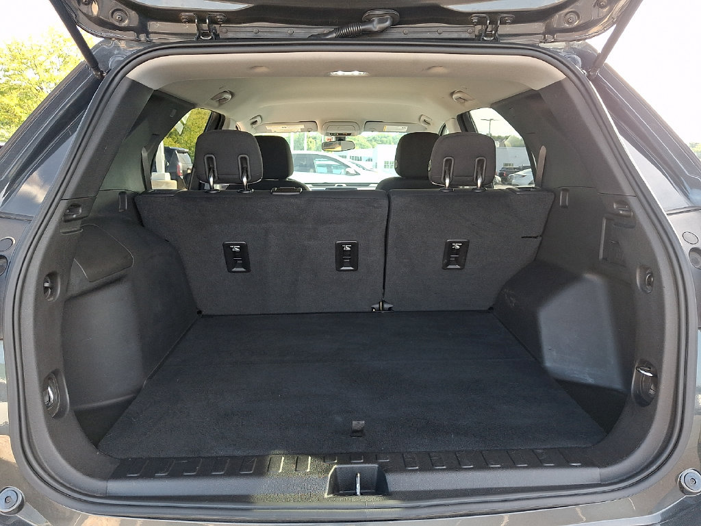 Used 2018 Chevrolet Equinox LT FWD image 28