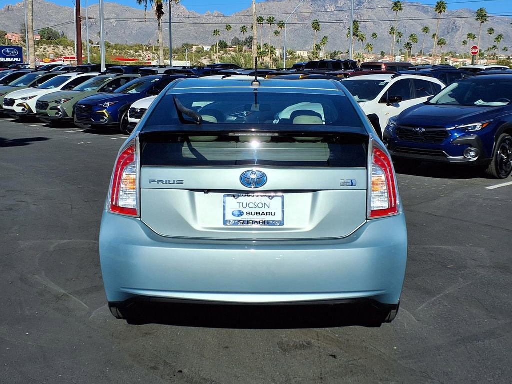 Used 2014 Toyota Prius Three image 12