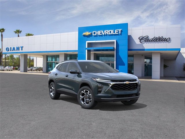 New 2026 Chevrolet Trax LT w/ Driver Confidence Package video 2