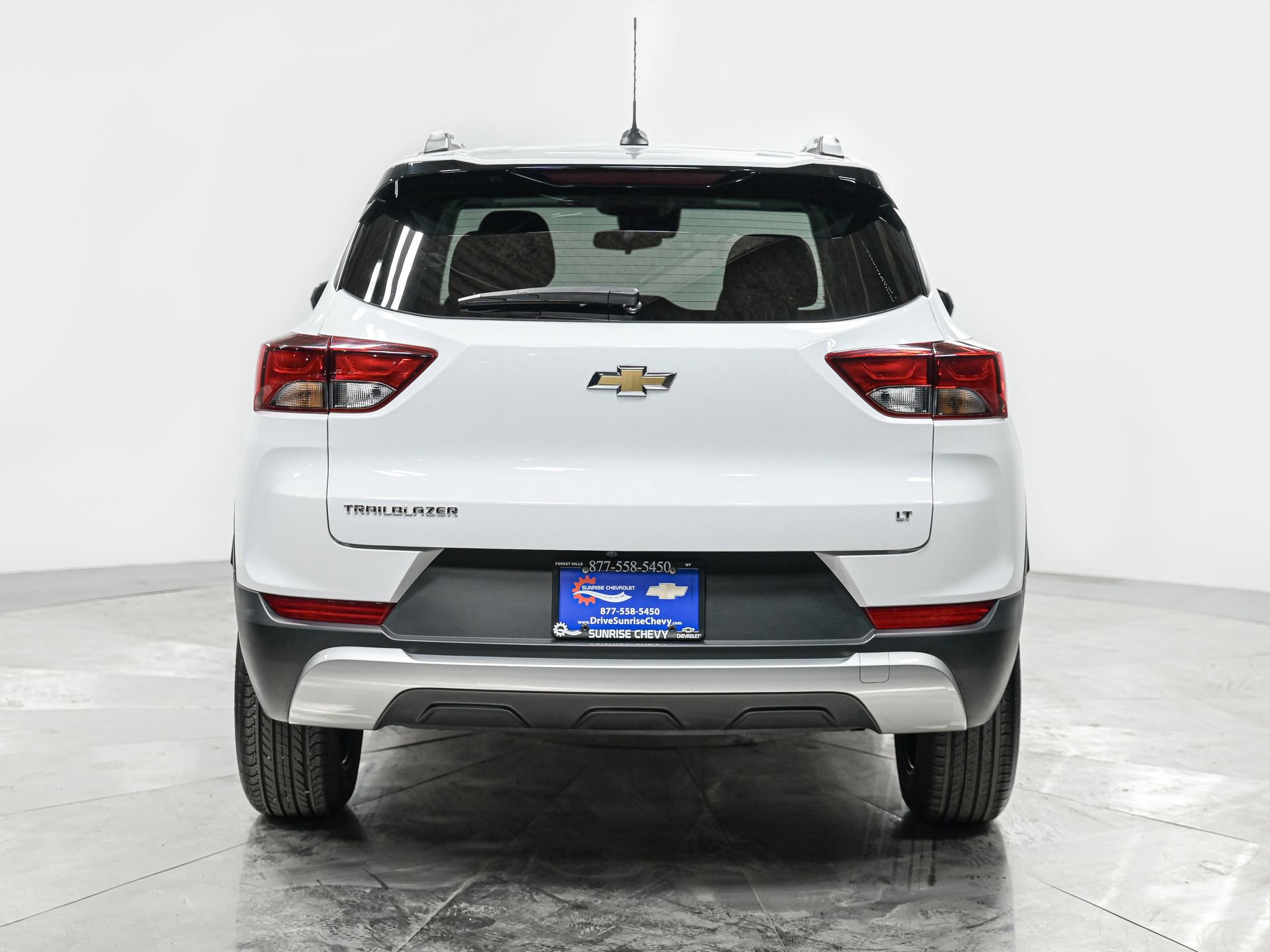 Used 2023 Chevrolet TrailBlazer LT FWD image 5