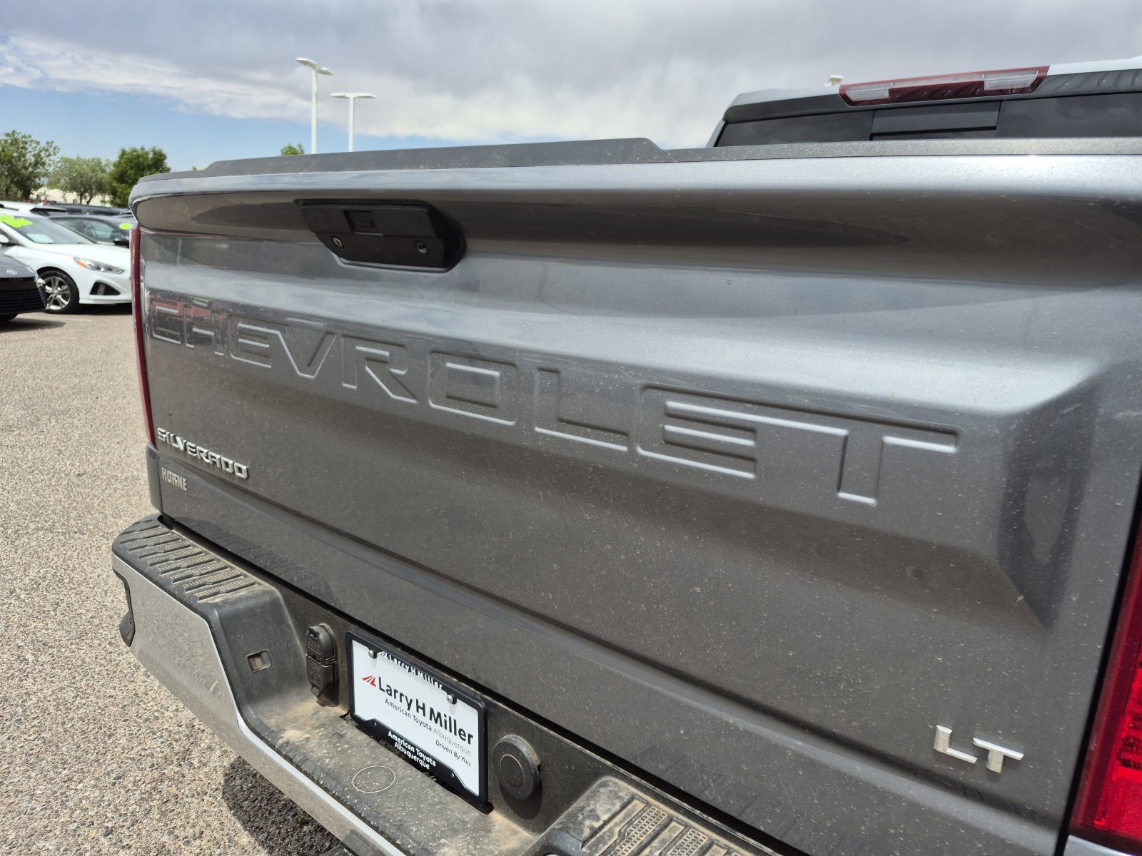 Used 2021 Chevrolet Silverado 1500 LT w/ Convenience Package II AWD/4WD image 22
