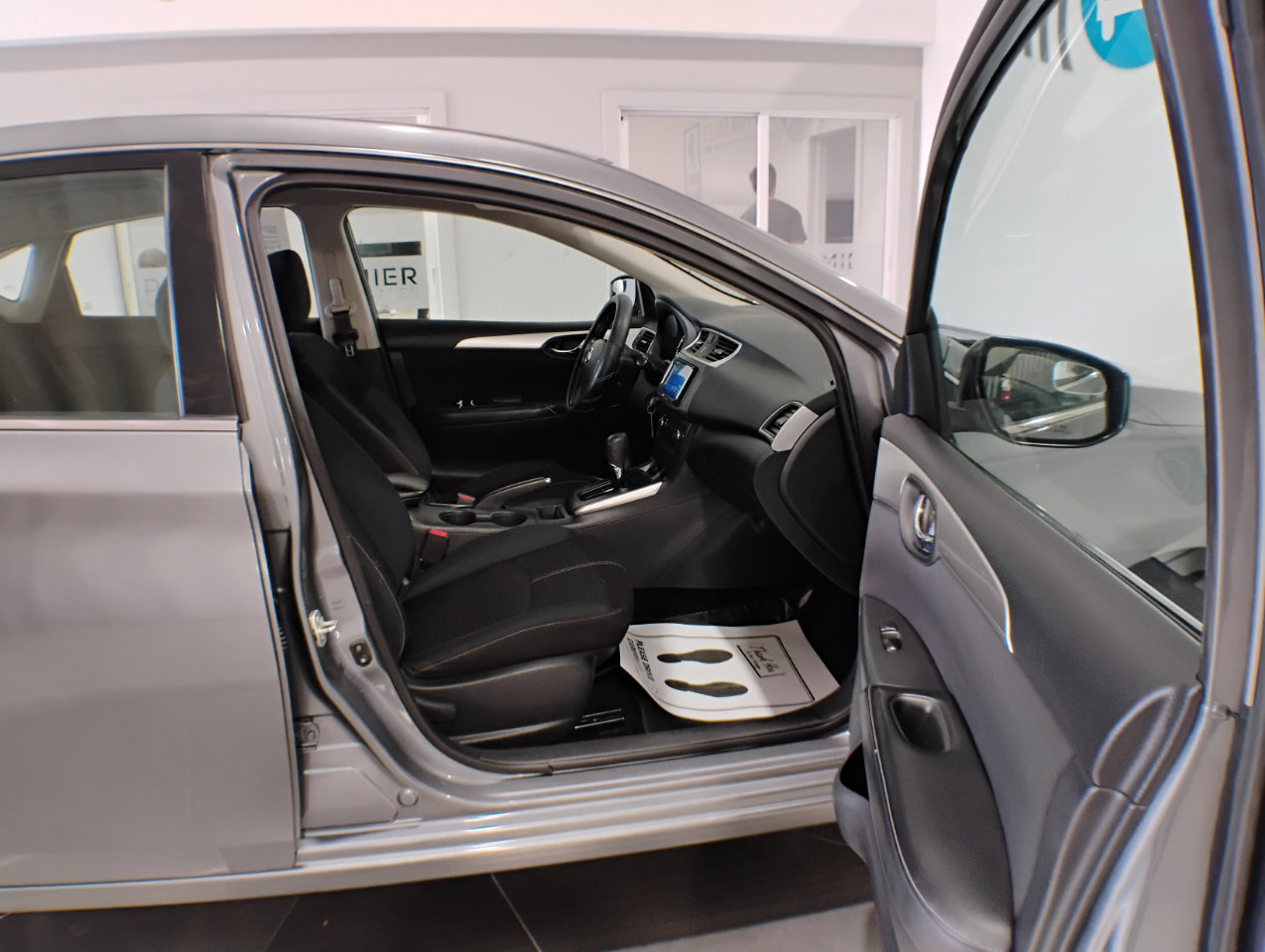 Used 2017 Nissan Sentra S image 80