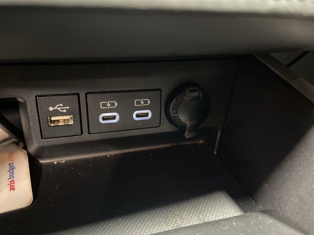 Used 2024 Toyota Highlander XLE image 33