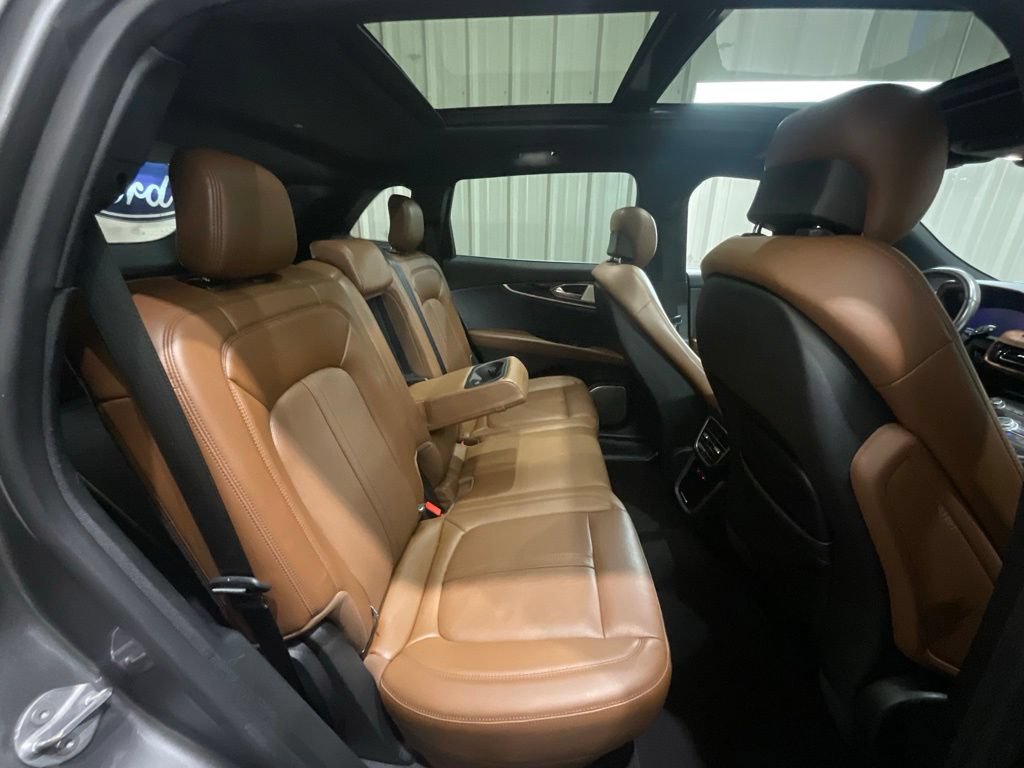 Used 2023 Lincoln Nautilus Reserve w/ Equipment Group 202A AWD/4WD image 17