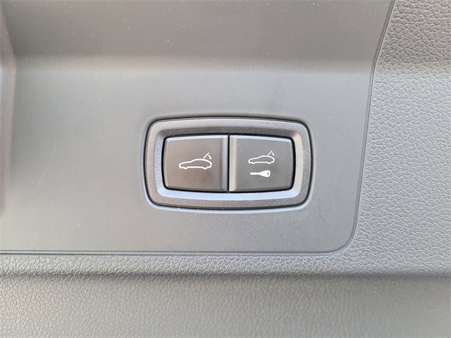 Used 2025 Porsche Panamera 4 w/ Premium Package image 10