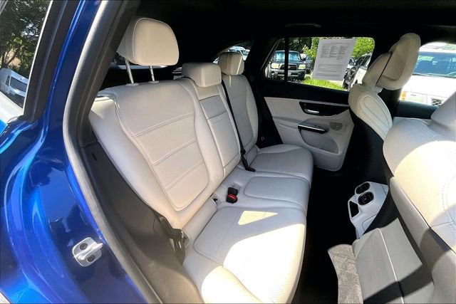 Used 2026 Mercedes-Benz GLC 300 4MATIC image 16