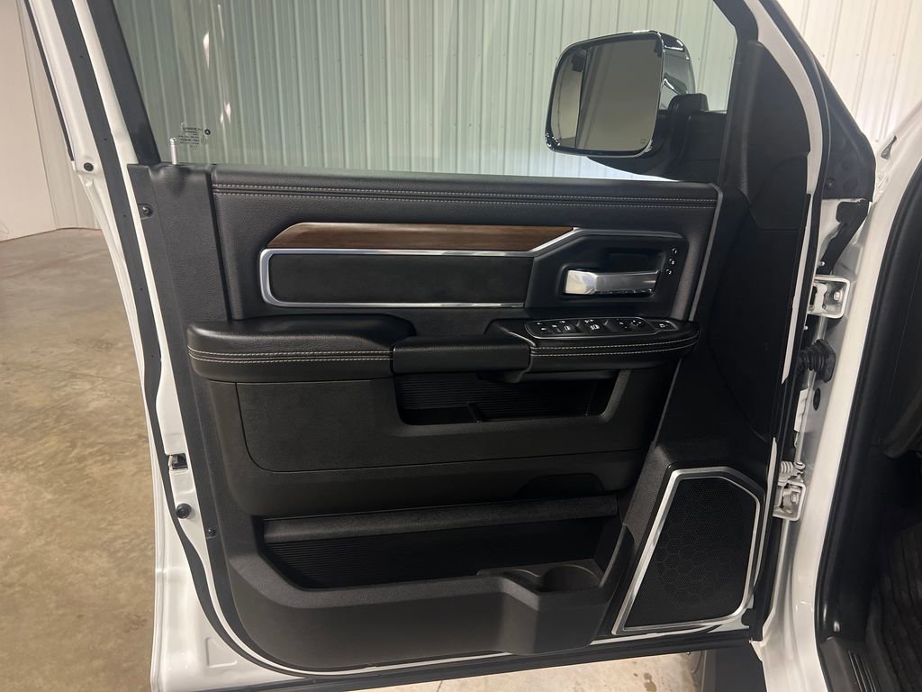 Used 2022 RAM 2500 Laramie AWD/4WD image 14
