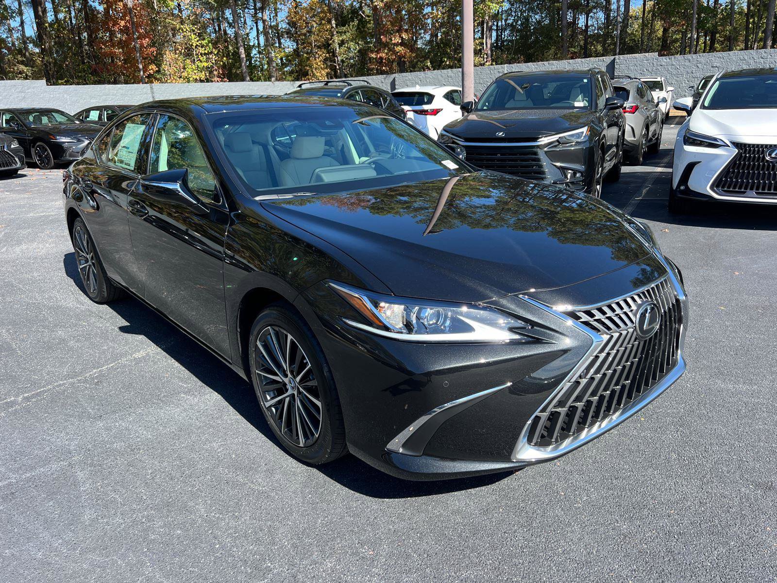 New 2025 Lexus ES 350 w/ Premium Package image 4