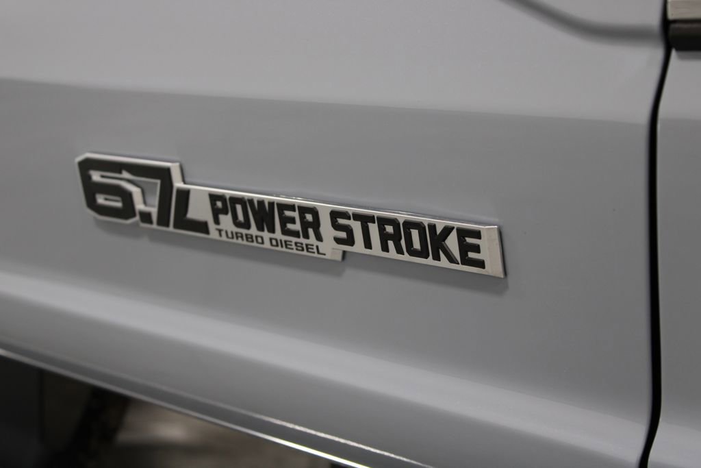 New 2026 Ford F250 Lariat w/ Chrome Package image 13