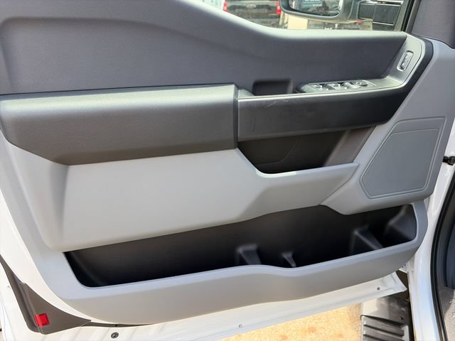New 2026 Ford F550 4x4 Supercab Super Duty image 12