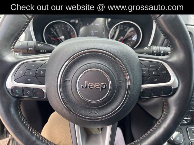Used 2019 Jeep Compass Latitude w/ Cold Weather Group AWD/4WD image 13