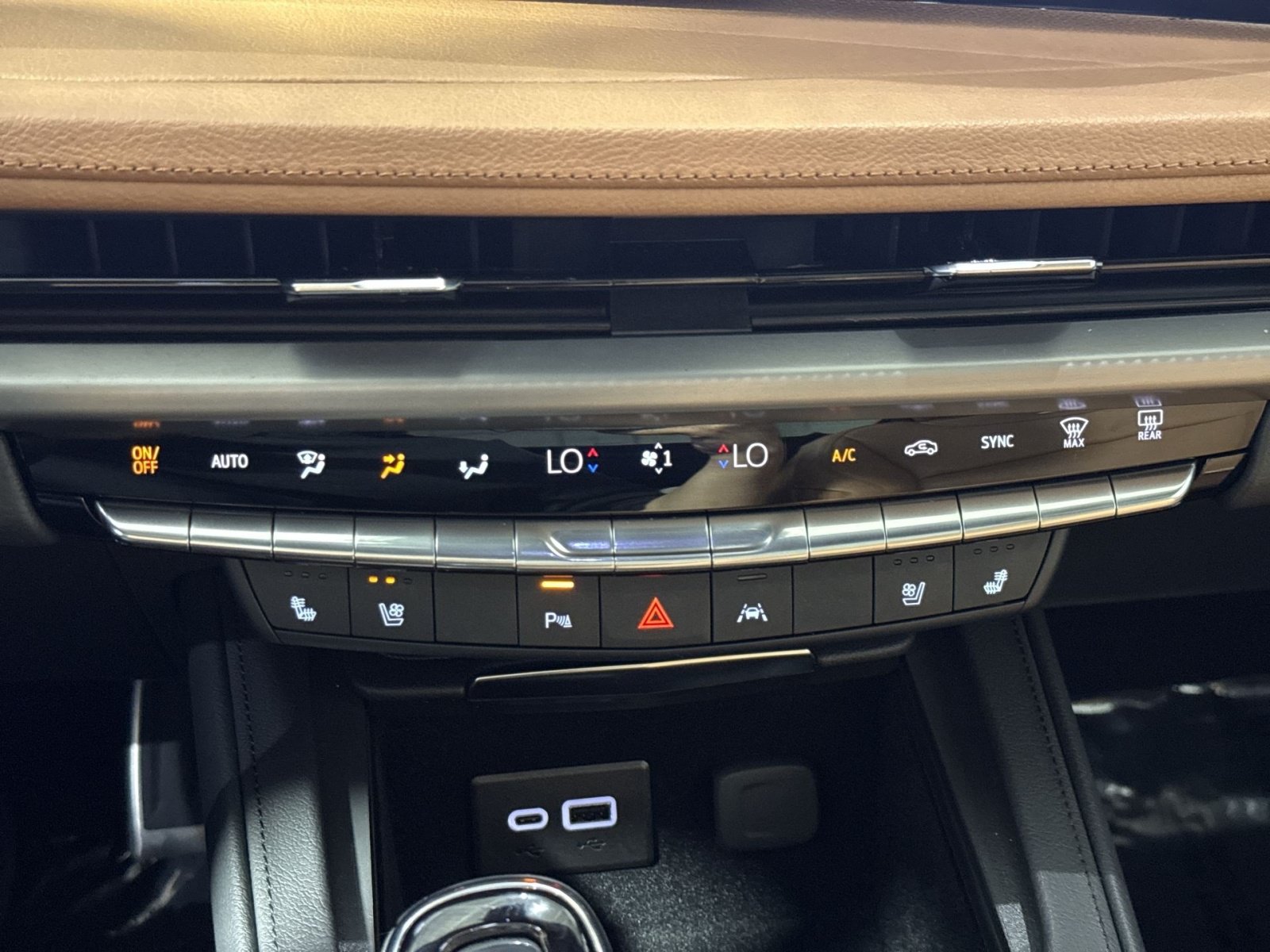 Used 2025 Cadillac XT4 Sport AWD/4WD image 22
