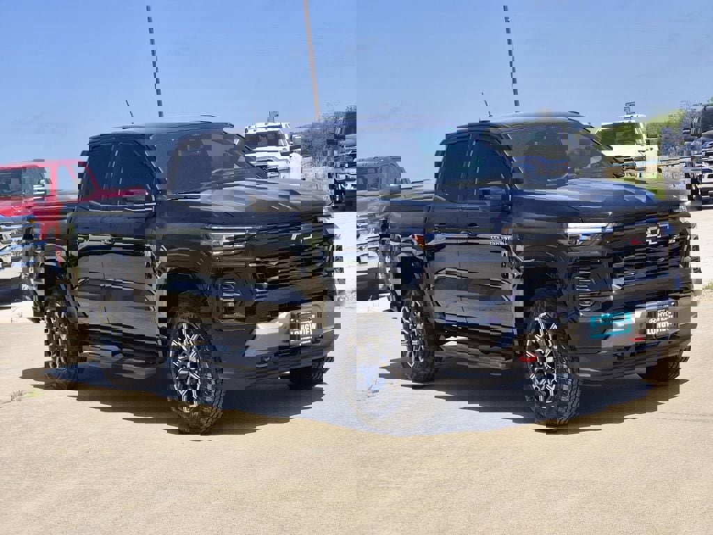 Used 2026 Chevrolet Colorado Z71 w/ Technology Package image 1