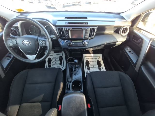 Used 2018 Toyota RAV4 LE image 20