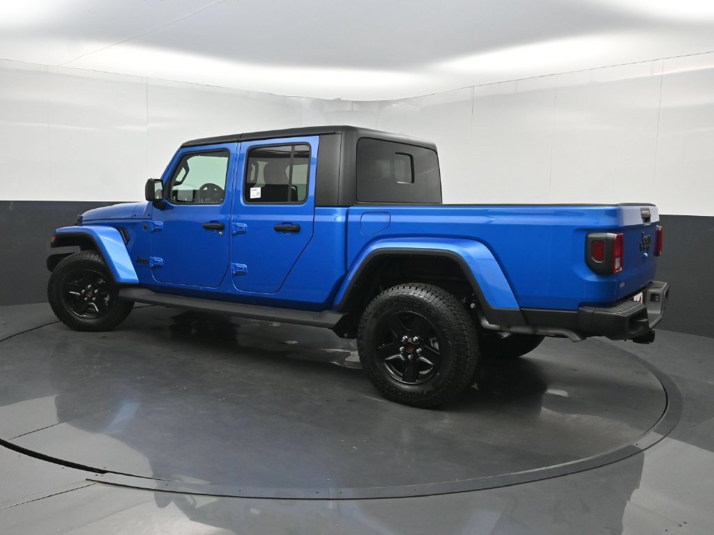 Used 2023 Jeep Gladiator Sport AWD/4WD image 22