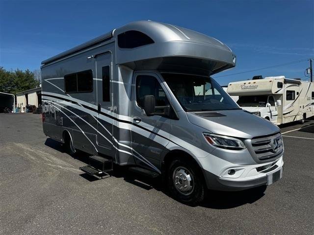 Used 2019 Mercedes-Benz Sprinter 170 image 3