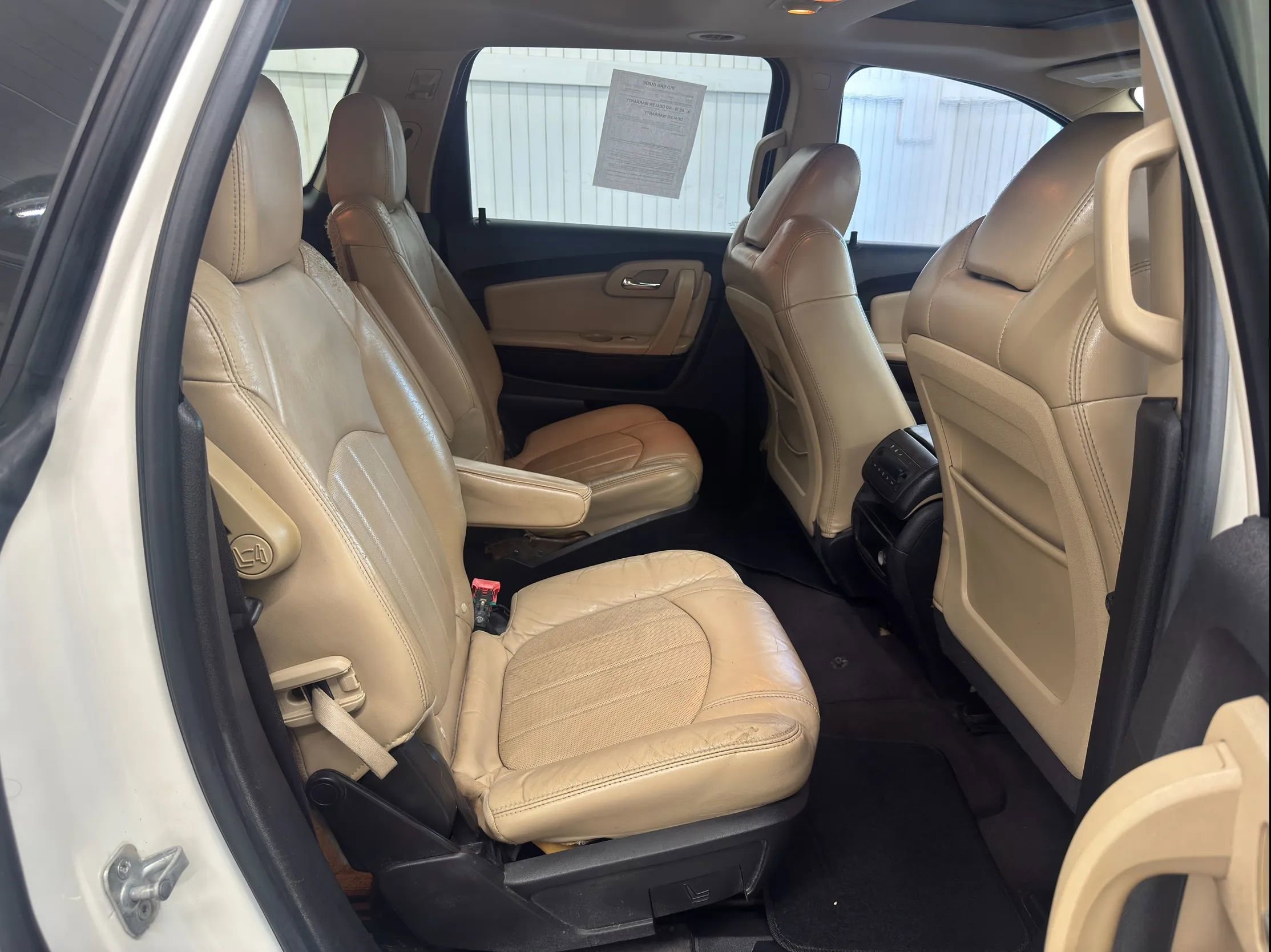 Used 2011 Chevrolet Traverse LTZ image 19