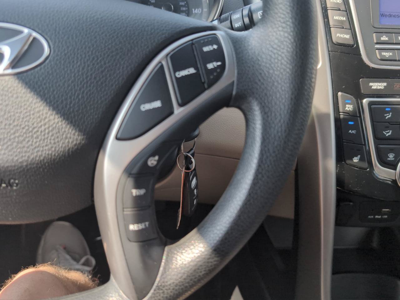 Used 2016 Hyundai Elantra GT FWD image 19
