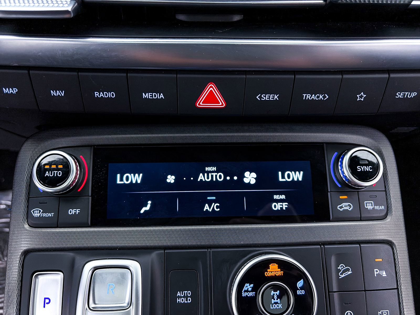 Used 2024 Hyundai Palisade Calligraphy image 31