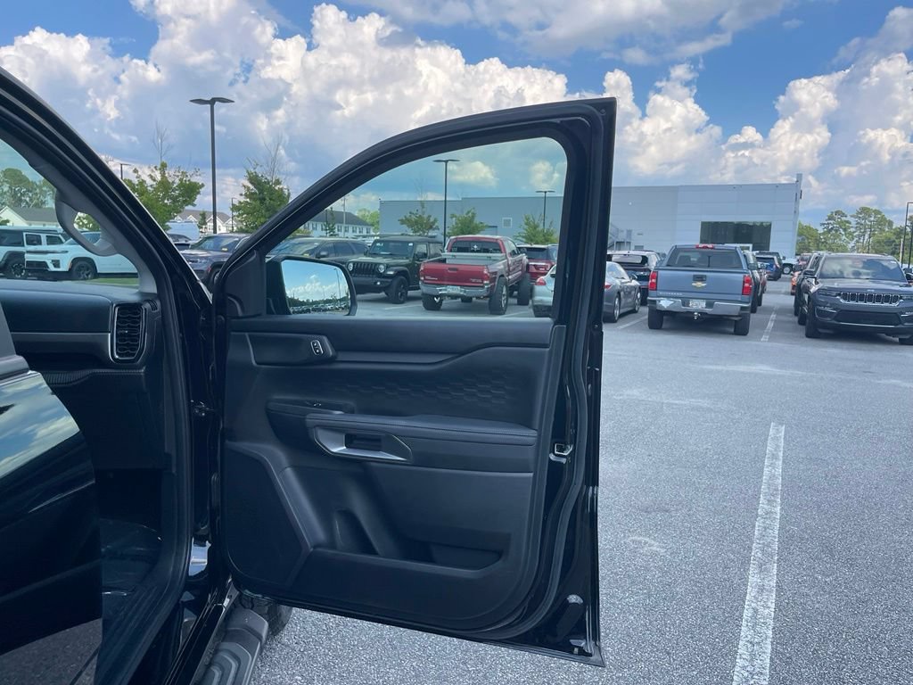 Used 2025 Ford Ranger XLT w/ Equipment Group 301A High RWD image 51
