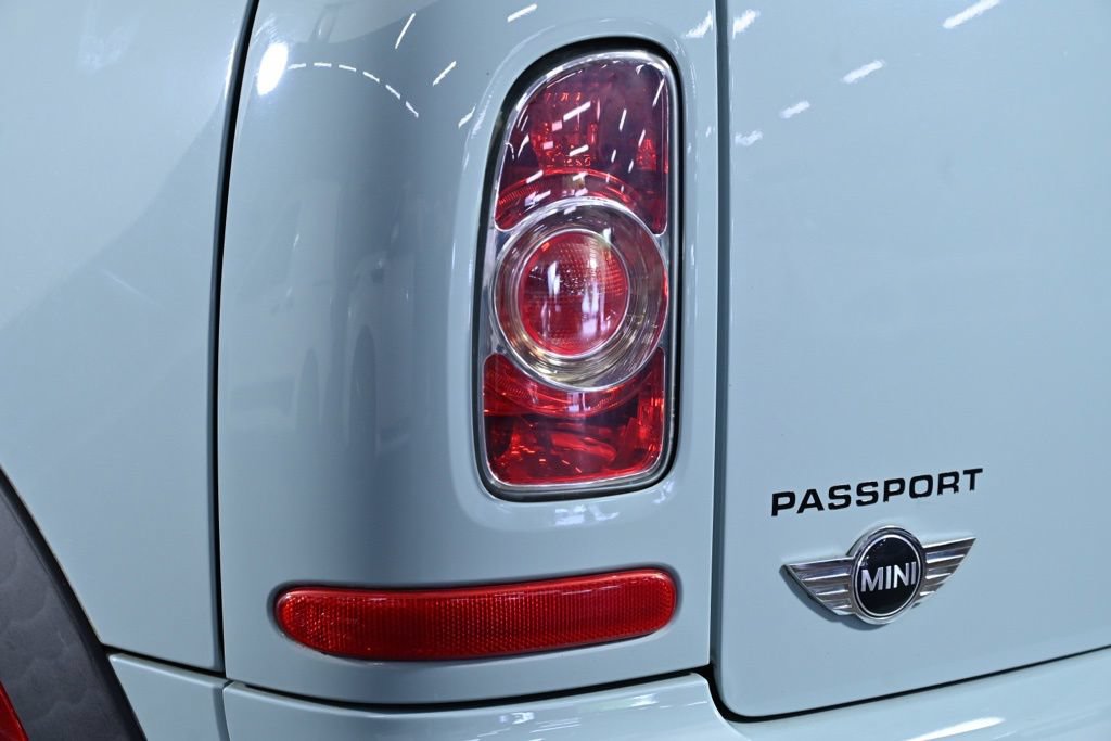 Used 2013 MINI Cooper Clubman FWD image 8