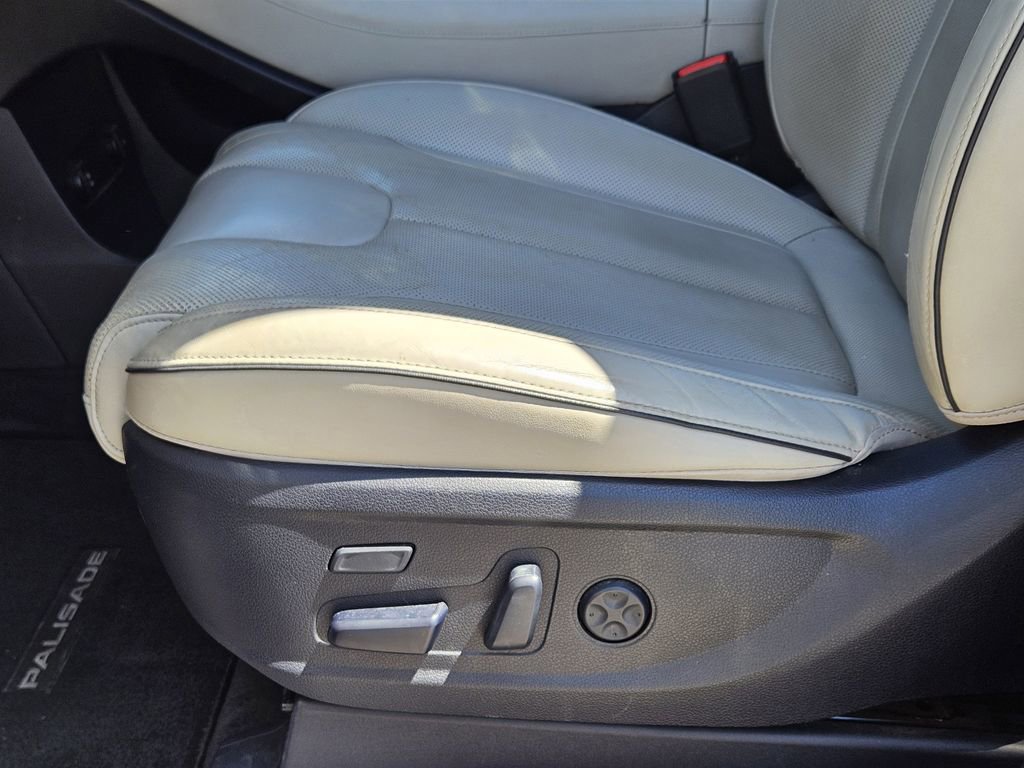 Used 2022 Hyundai Palisade Limited AWD/4WD image 17