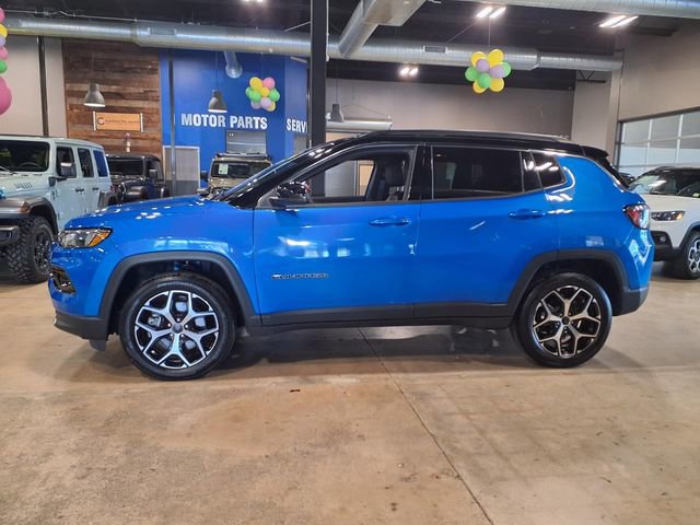 Used 2025 Jeep Compass Limited AWD/4WD image 6