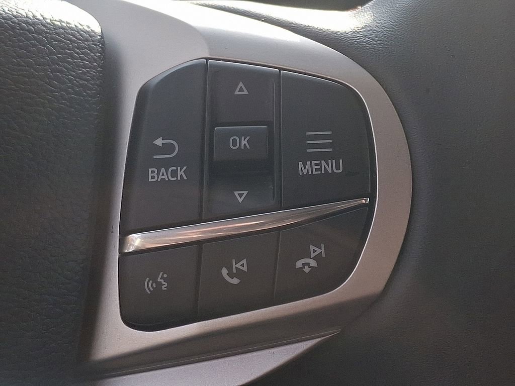 Used 2025 Ford Explorer Active image 22